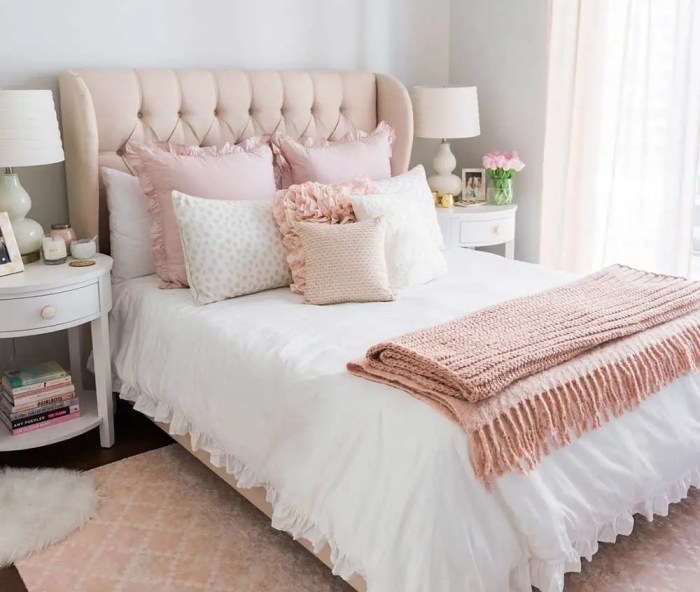 Pink and white bedroom design